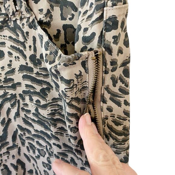 Democracy Ab Technology Jeans Womens Size 6 Brown Leopard Side Pocket Zip Accent - Picture 6 of 13
